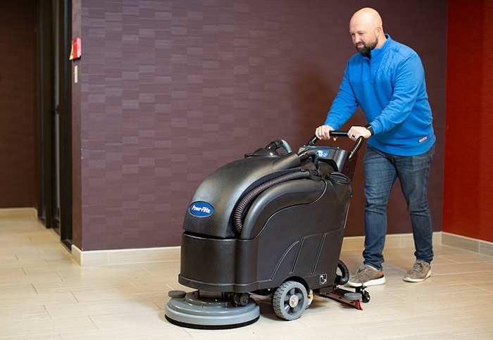 Predator 20-inch scrubber